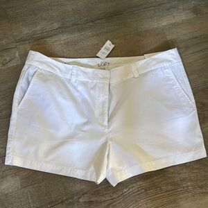 Ann Taylor LOFT White Women's Shorts, Size 16